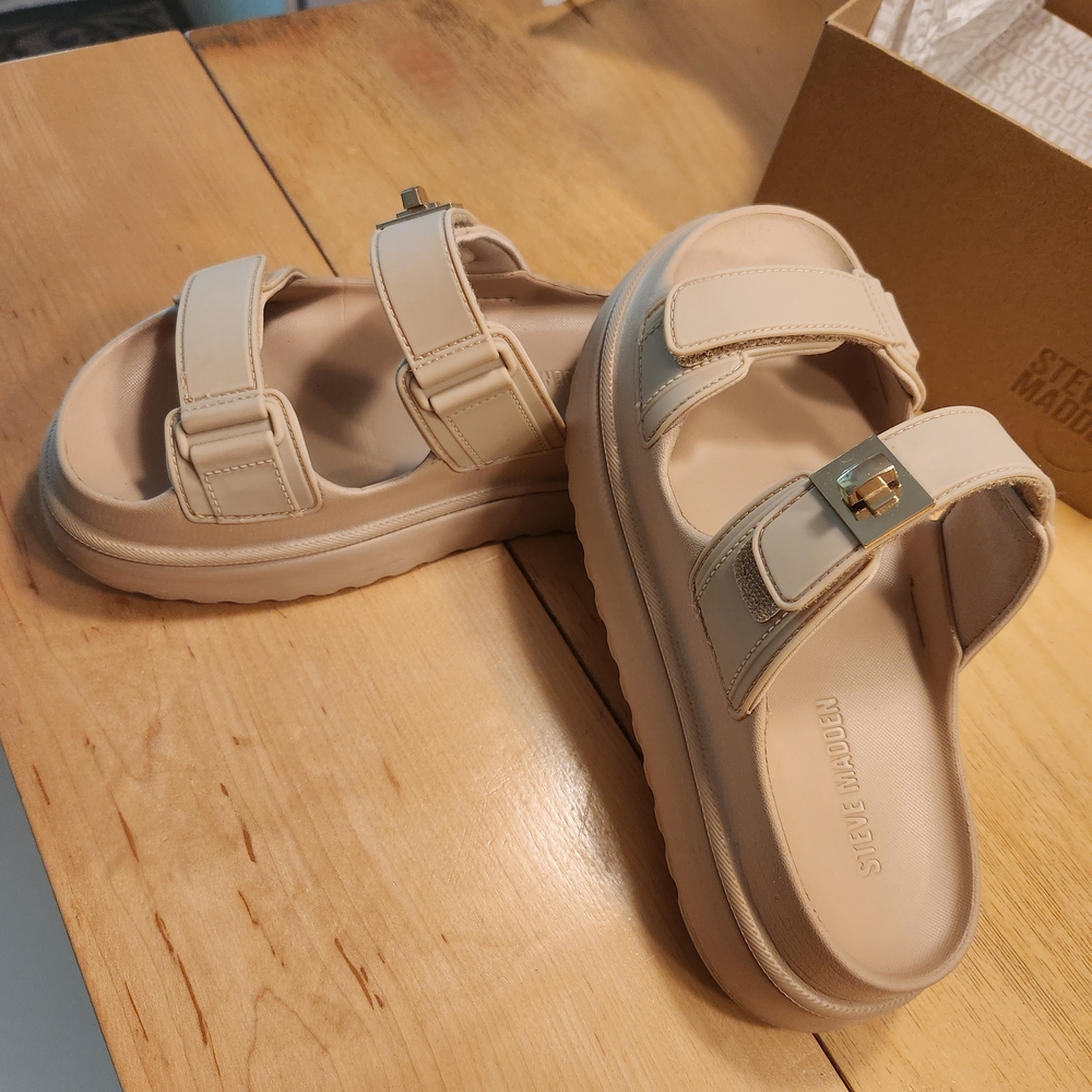 Steve Madden Cream Sandals